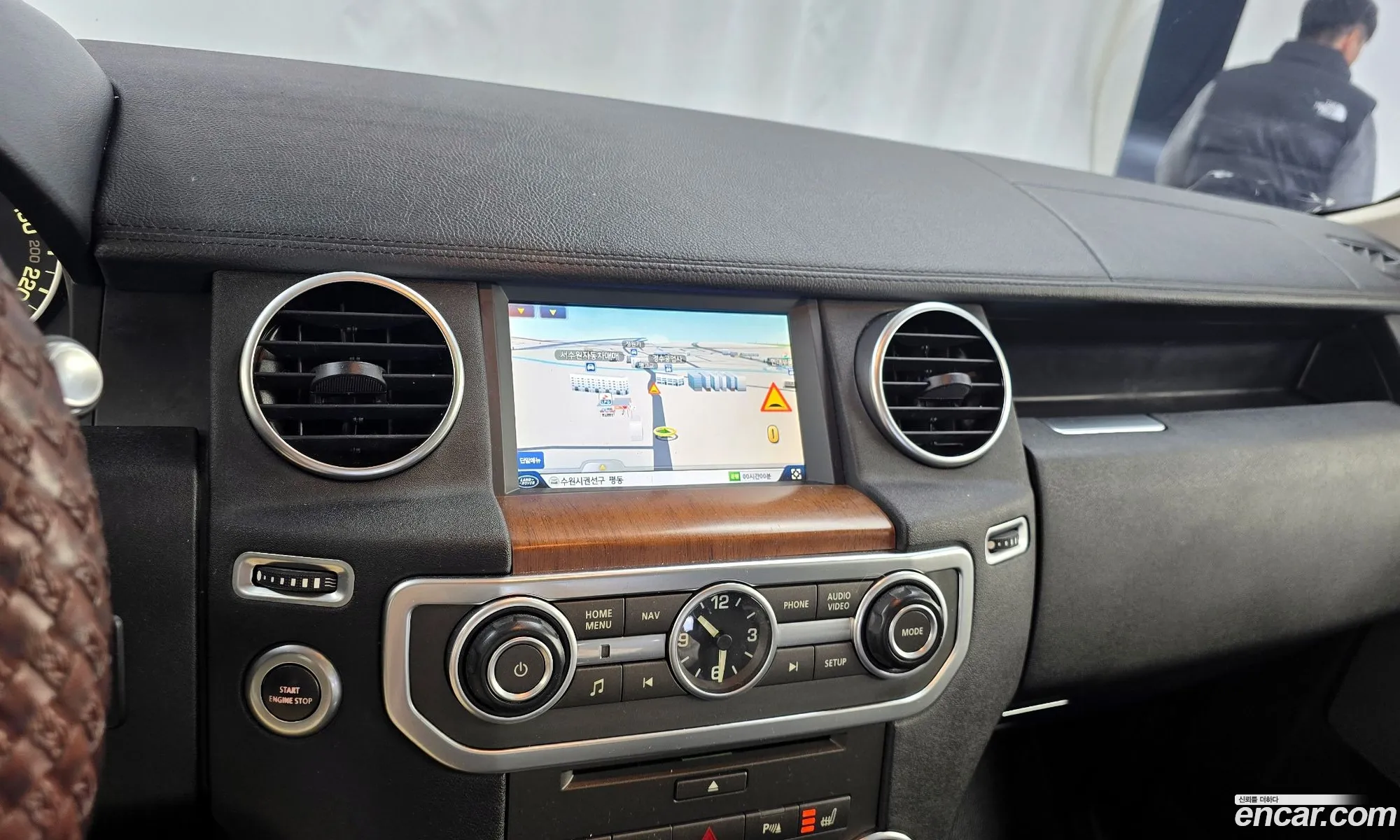 Land Rover Discovery 4 2016 — 12