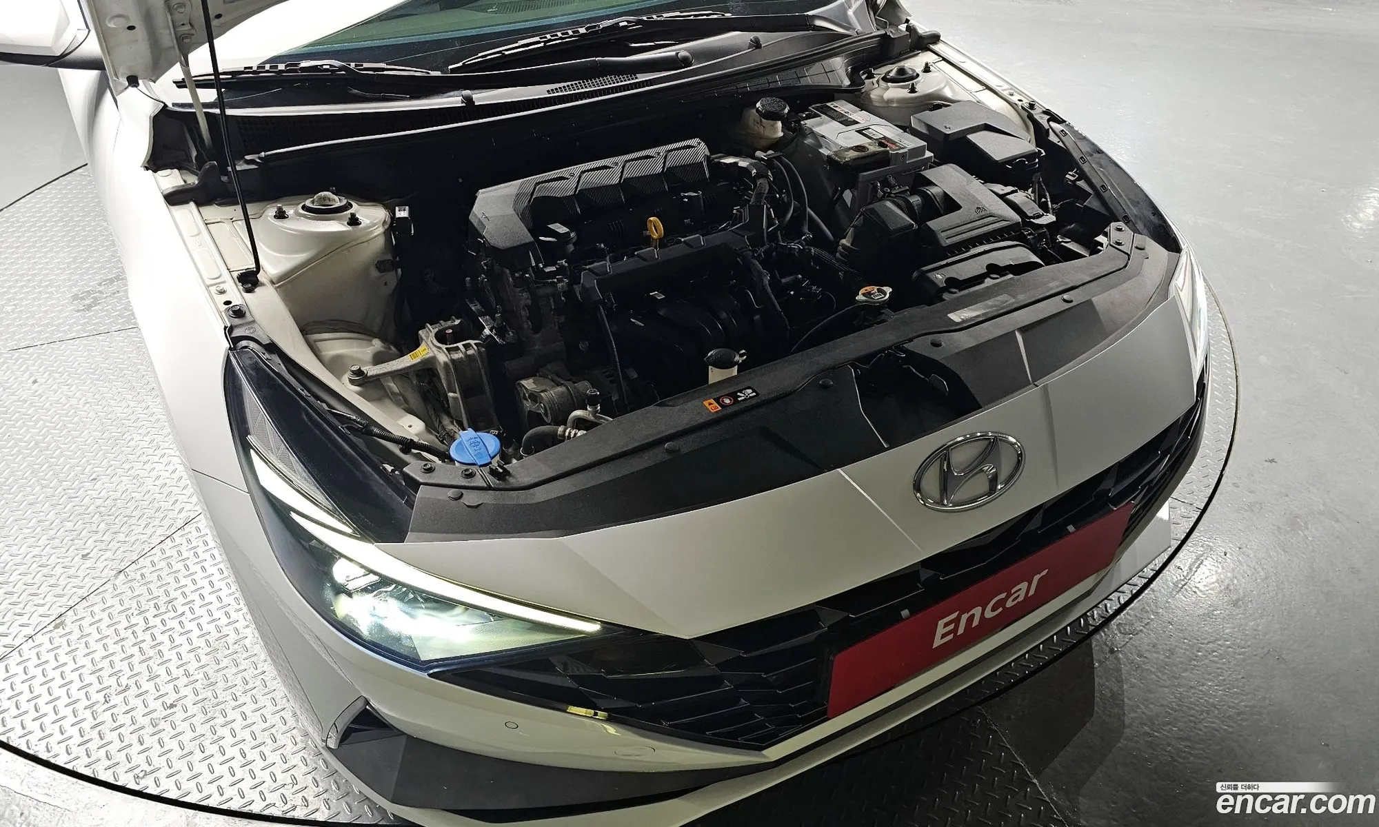 Hyundai Elantra 2020 — 10