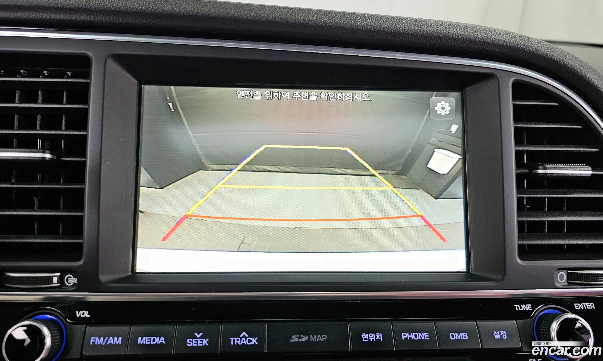 Hyundai Elantra AD 2016 — 17