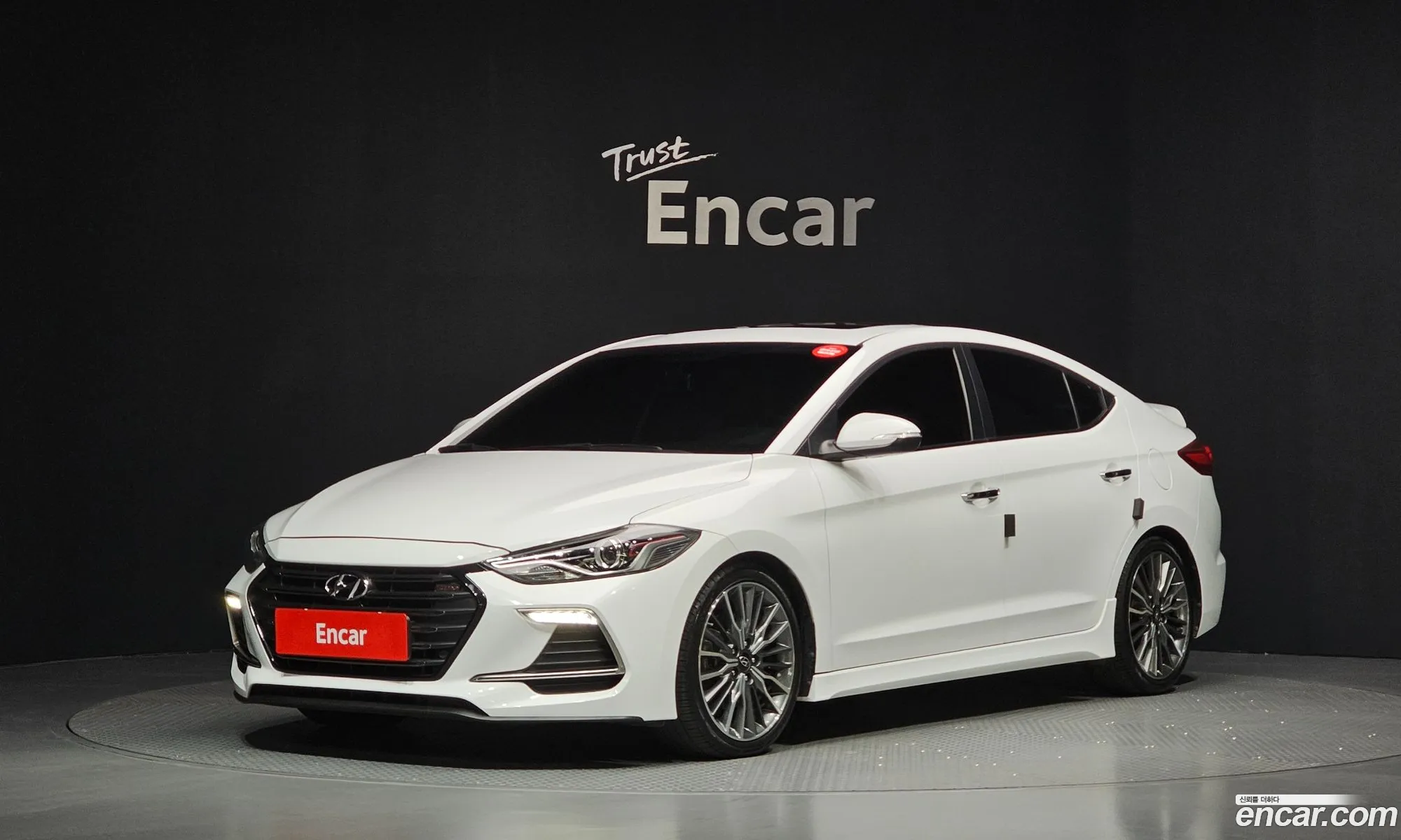 Hyundai Elantra AD 2016 — 8