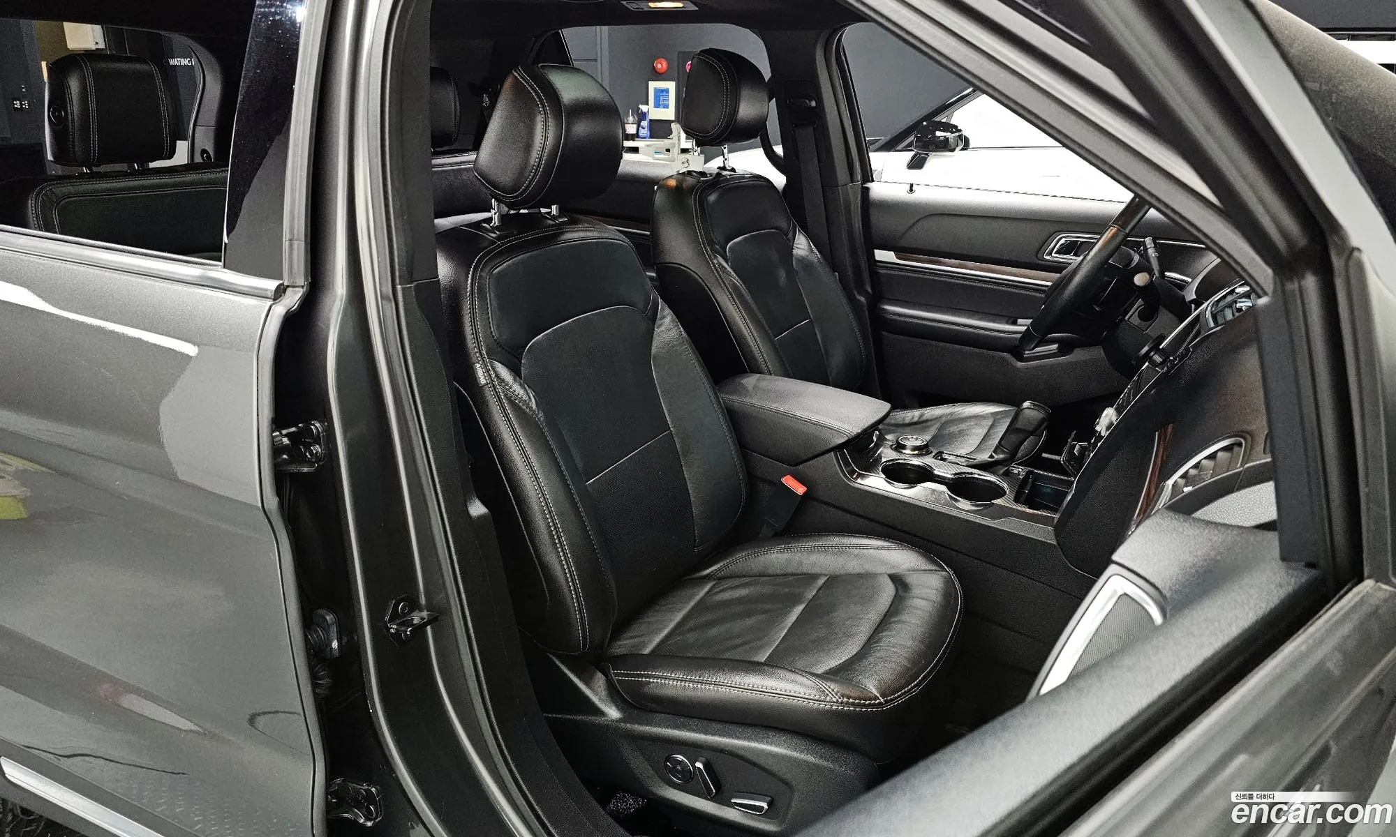 Ford Explorer 2017 1FM5K8FH1HGC40832 — 13