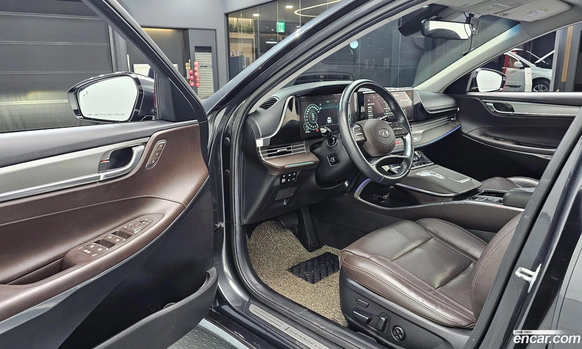Hyundai Grandeur IG Hybrid 2021 — 18