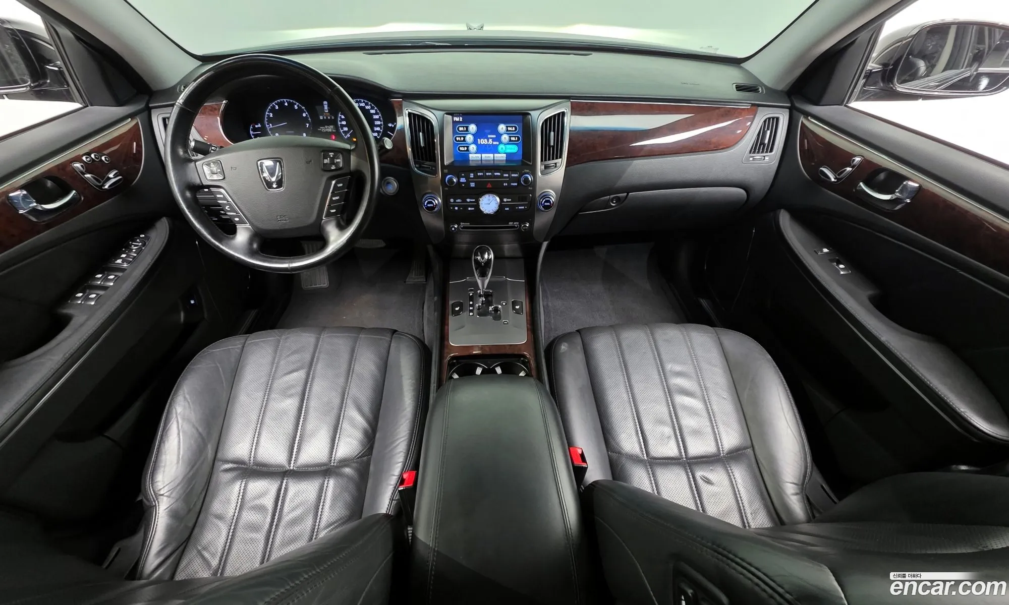 Hyundai Equus 2011 — 3