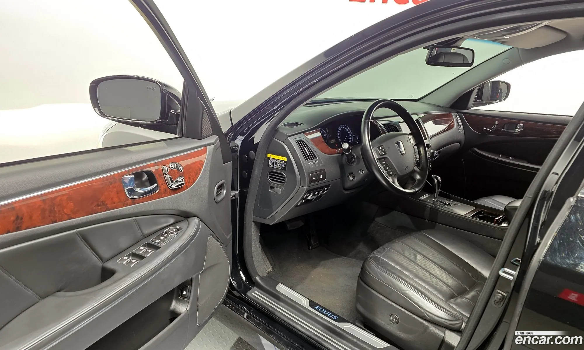 Hyundai Equus 2011 — 7