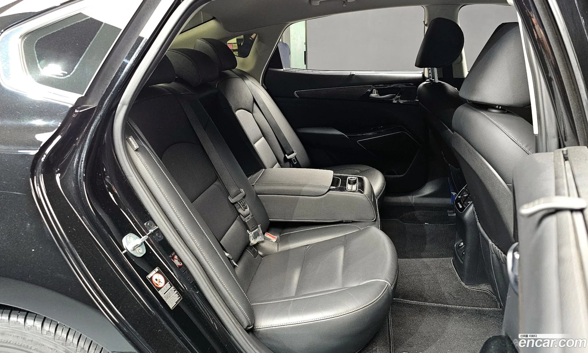 Kia K7 Premier Hybrid 2019 — 10