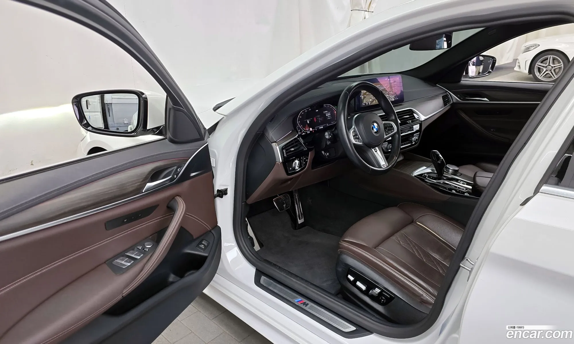BMW 5 Series 2020 WBA11ES03MWW93142 — 10