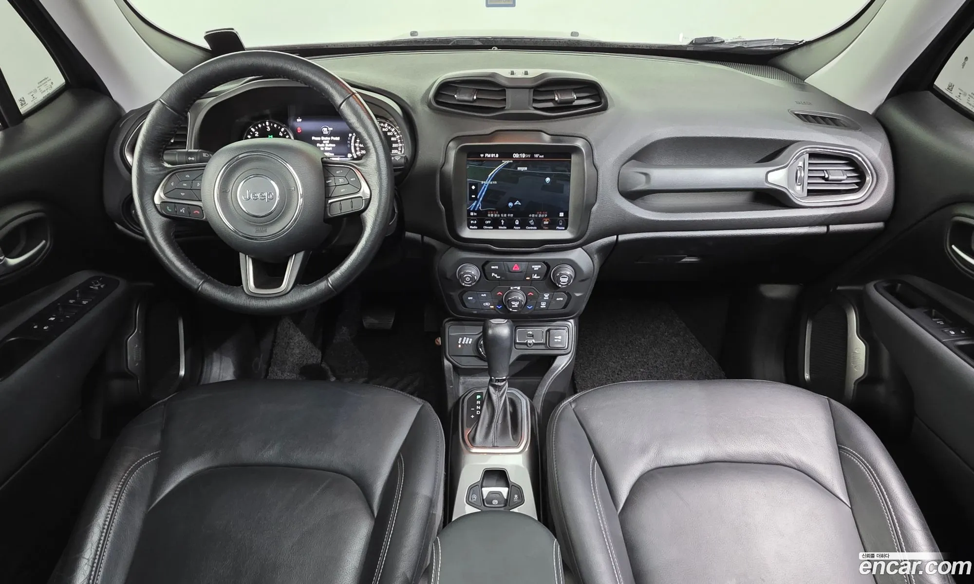 Jeep Renegade 2018 1C4BU0000JPH77796 — 4