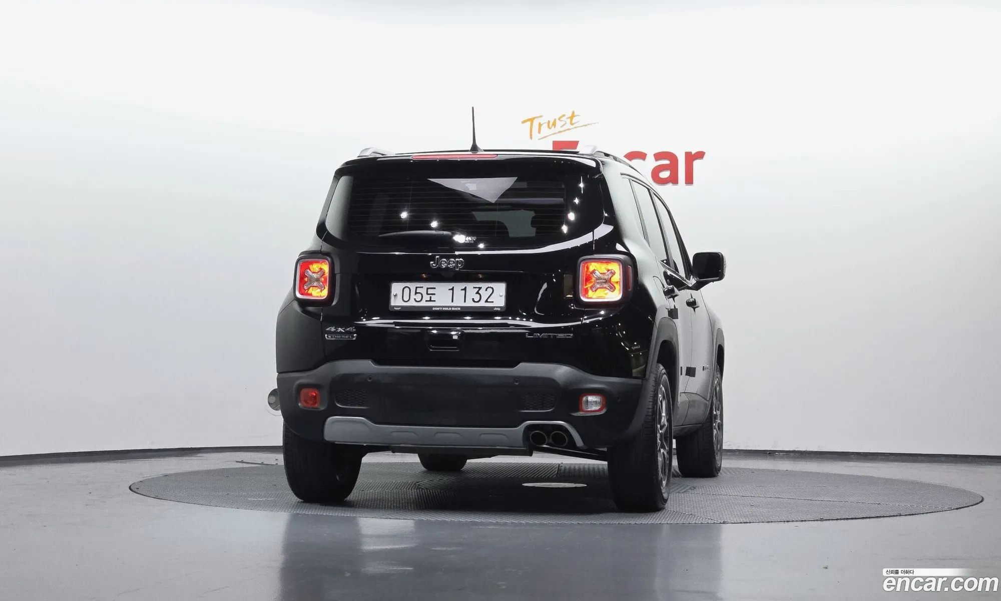 Jeep Renegade 2018 1C4BU0000JPH77796 — 3