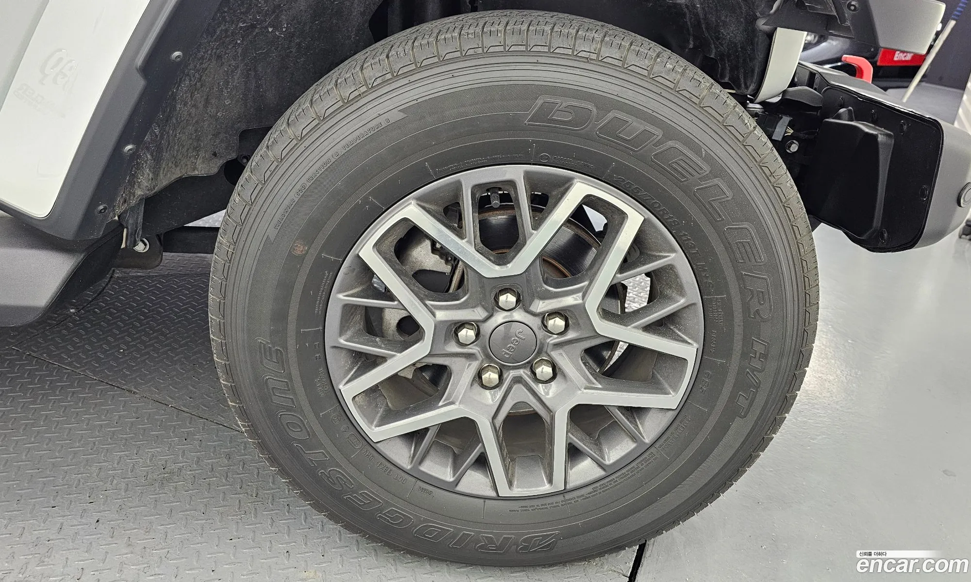 Jeep Wrangler 2021 11111111111111111 — 15