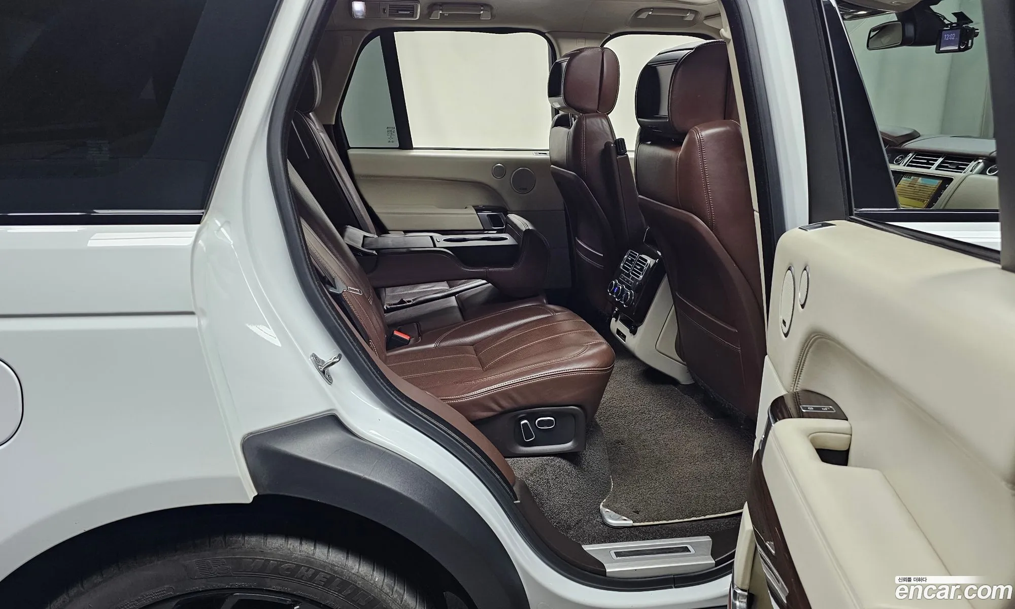 Land Rover Range Rover 2015 SALGA2JF8FA213414 — 9