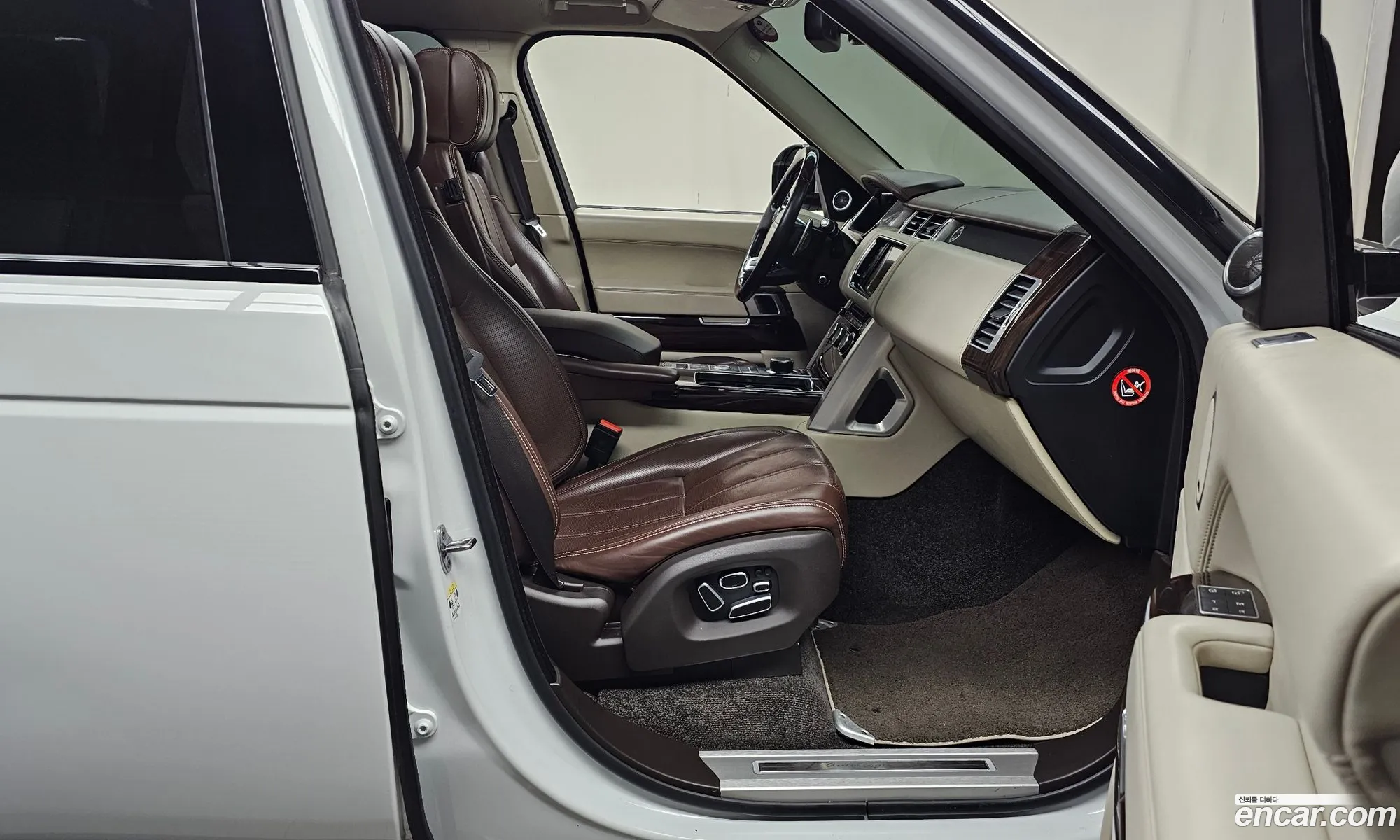 Land Rover Range Rover 2015 SALGA2JF8FA213414 — 7