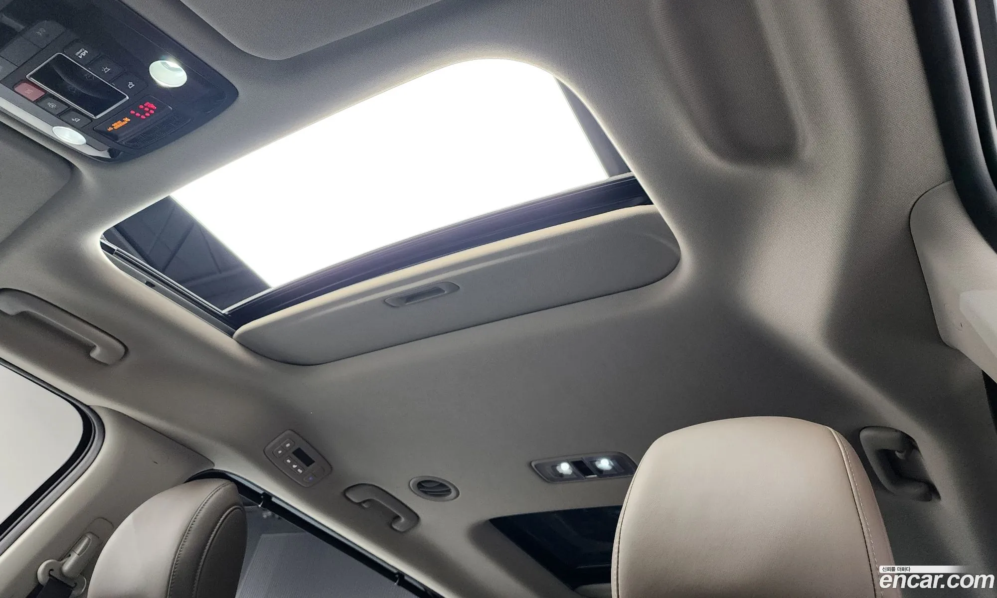 Kia Carnival 2024 — 4