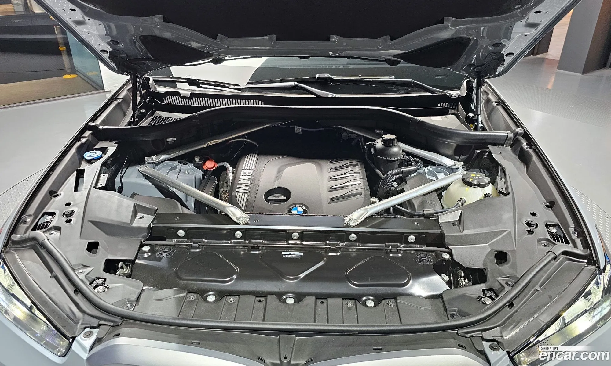 BMW X5 2025 WBA11EV06T9172425 — 5