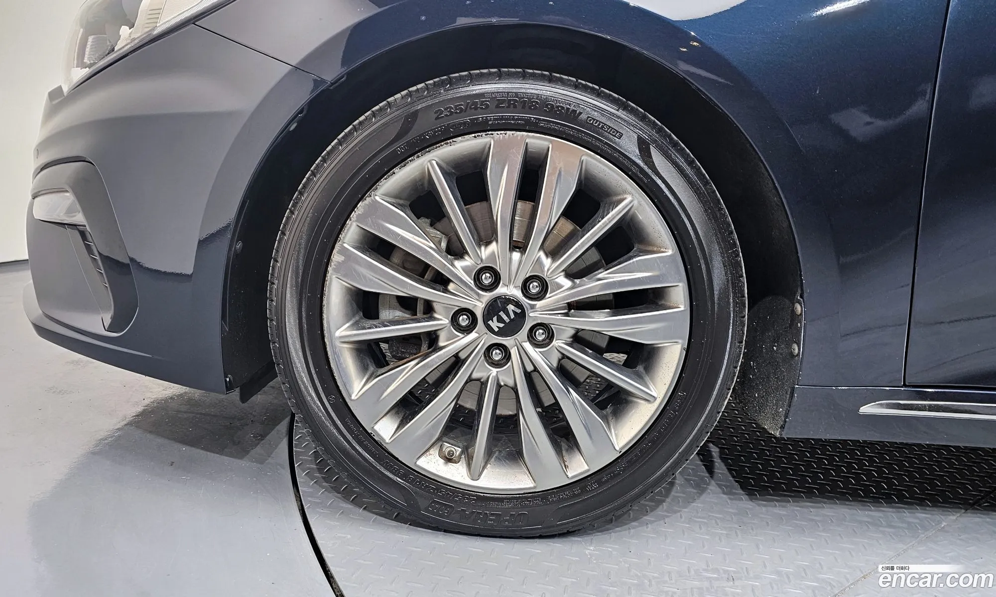 Kia K5 2018 — 19
