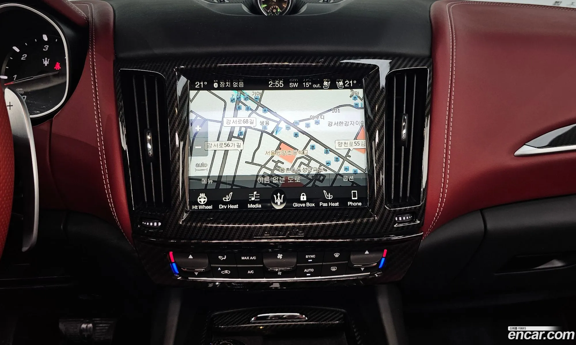 Maserati Levante 2018 — 19
