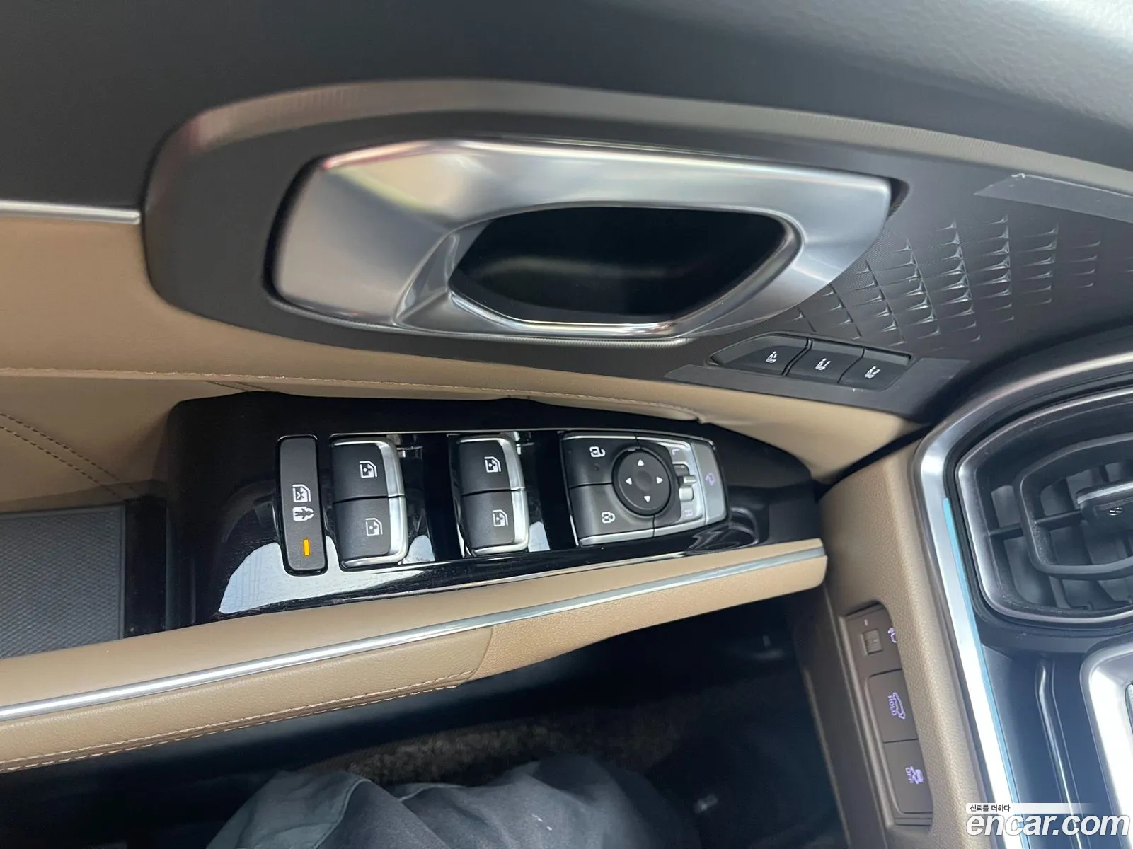 Kia Sorento 2023 — 16