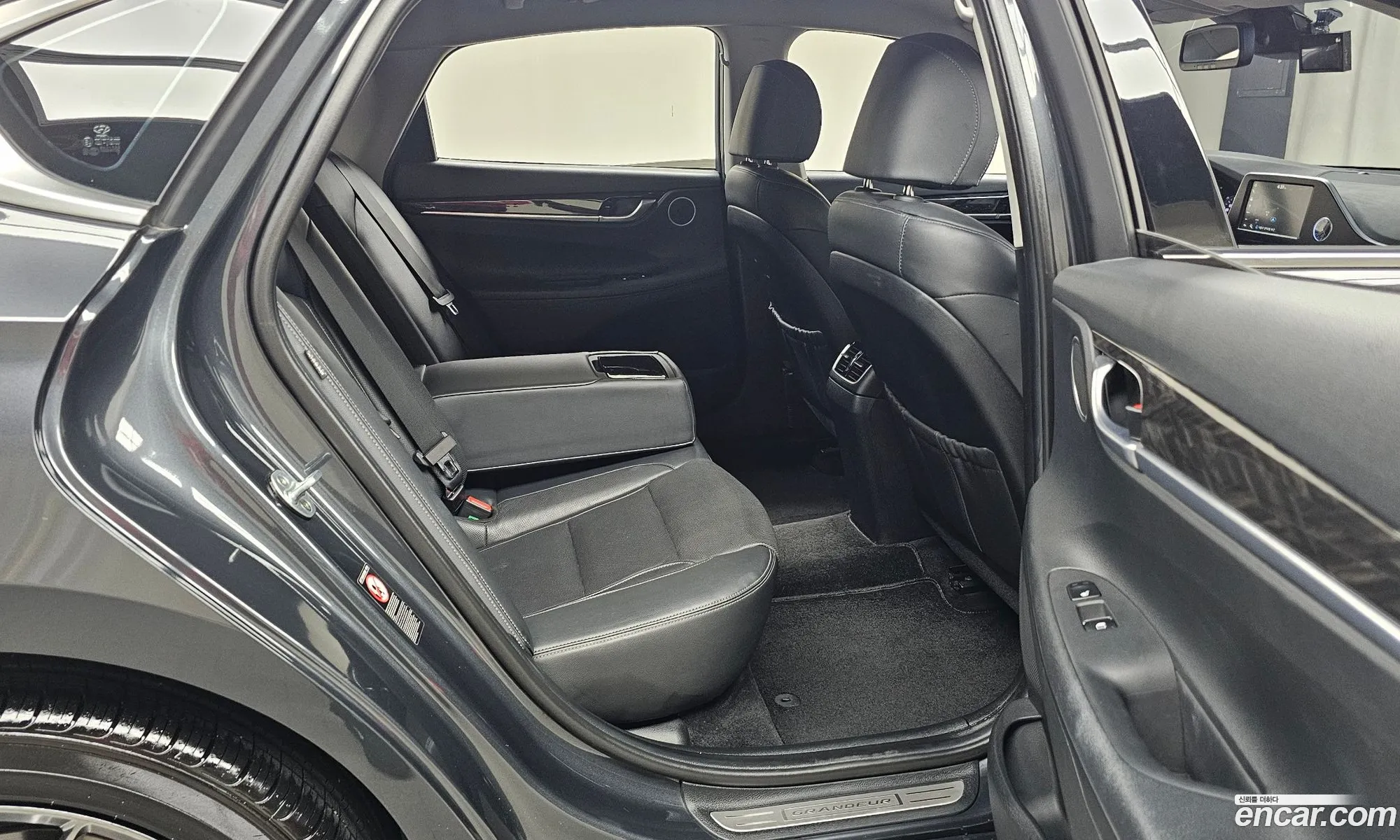 Hyundai Grandeur IG 2018 — 18