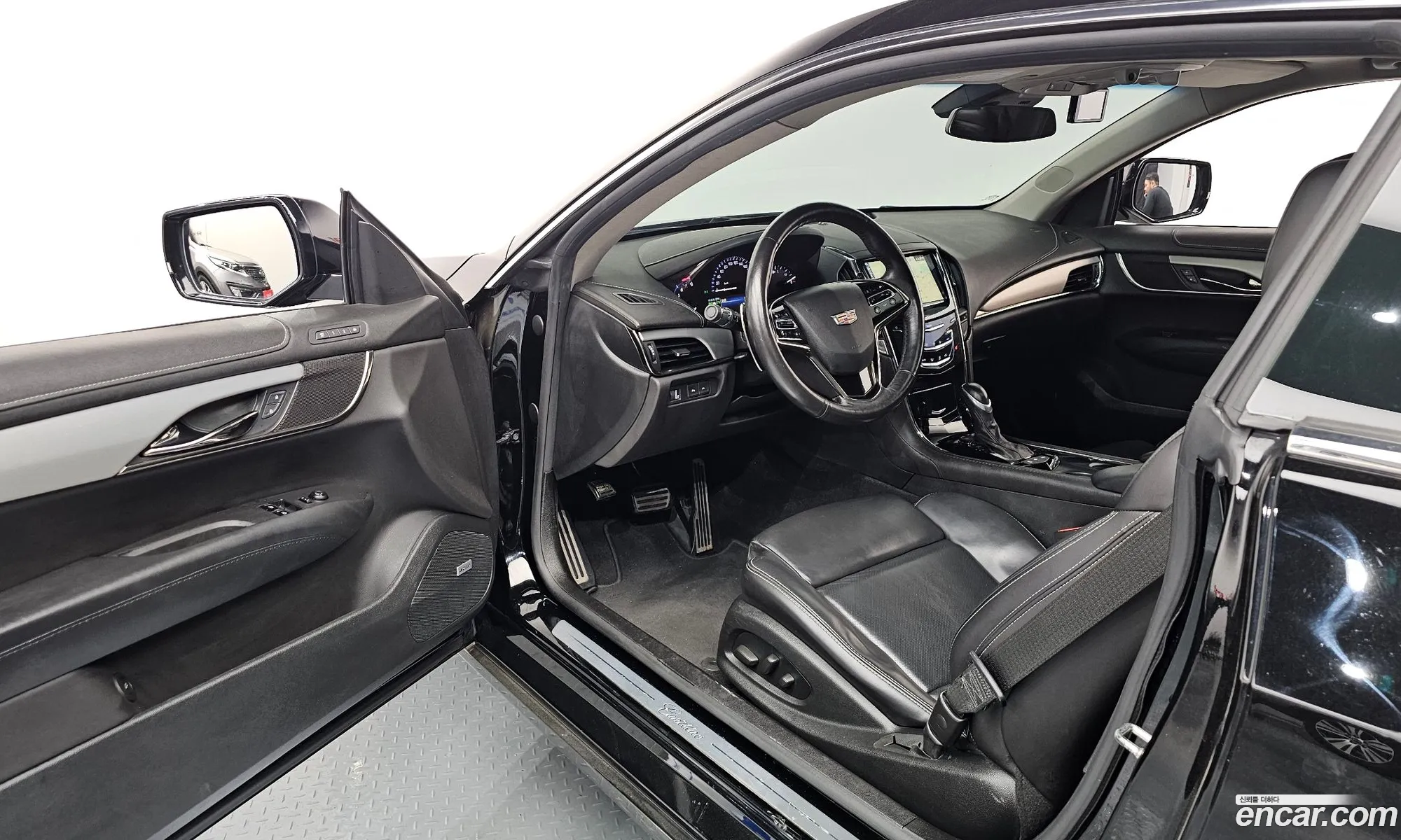 Cadillac ATS 2016 1G6A91RX2G0126888 — 6