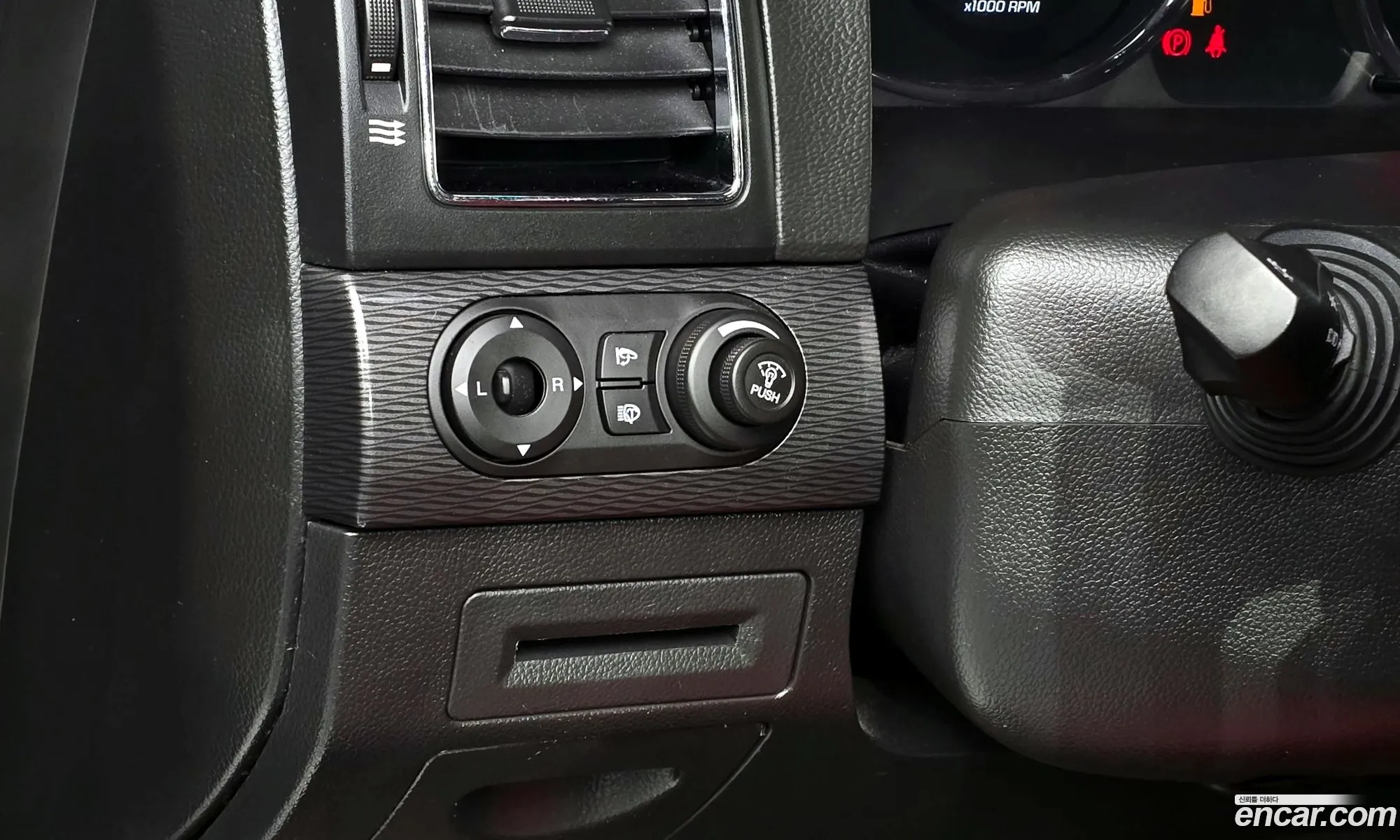 Chevrolet (GM Daewoo) Captiva 2013 — 18