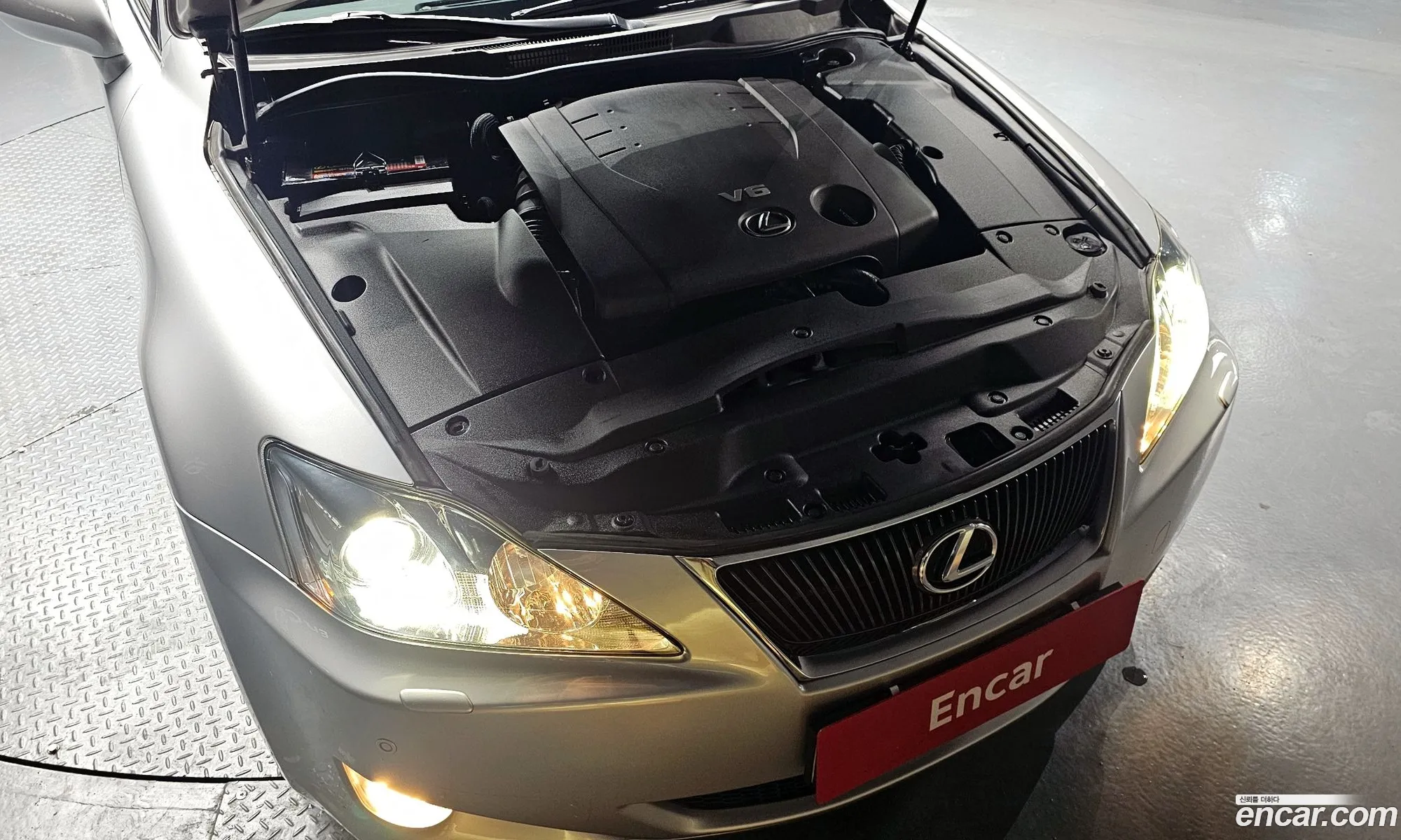 Lexus IS250 2008 — 4