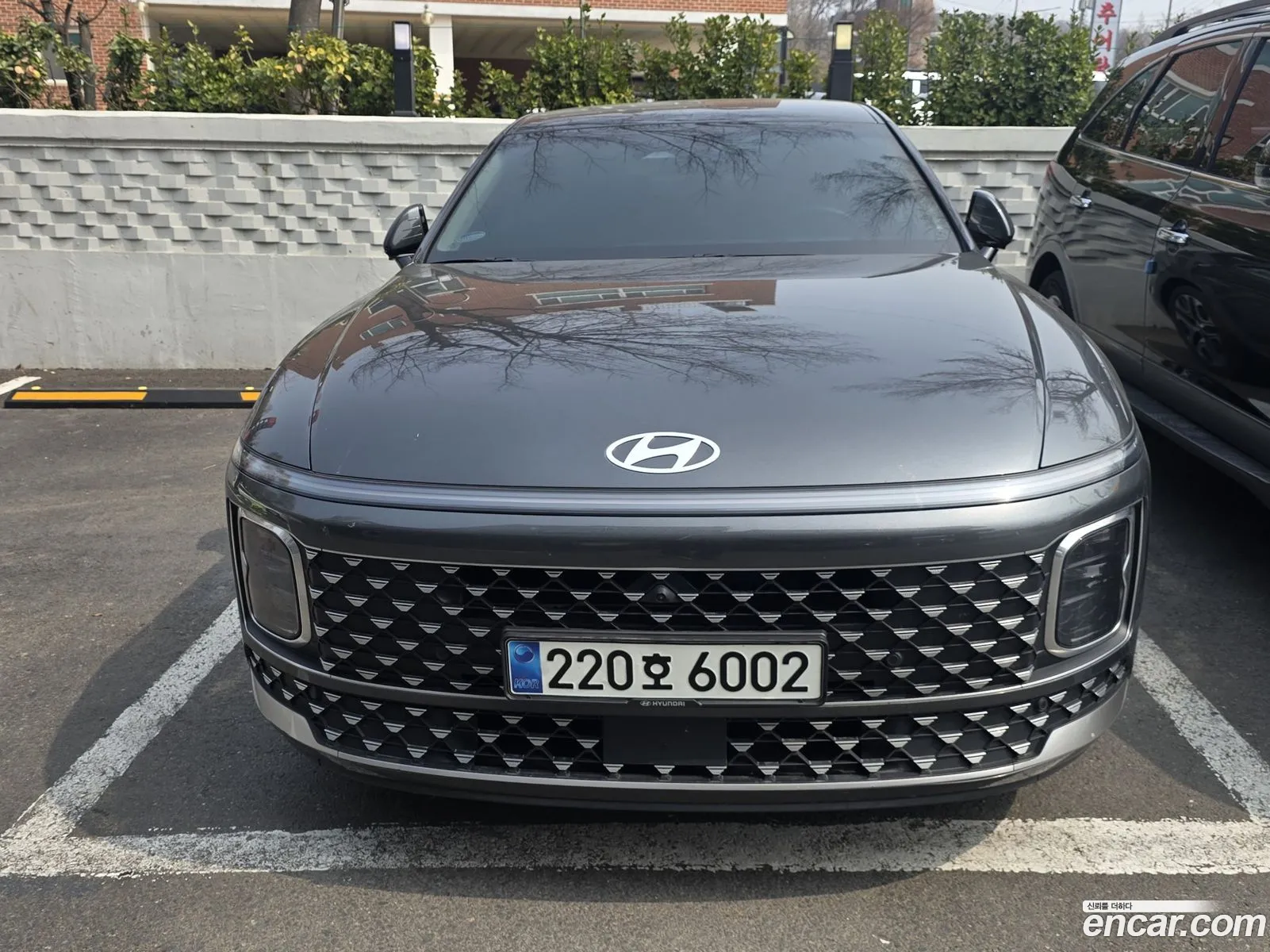 Hyundai Grandeur Hybrid 2023 — 16