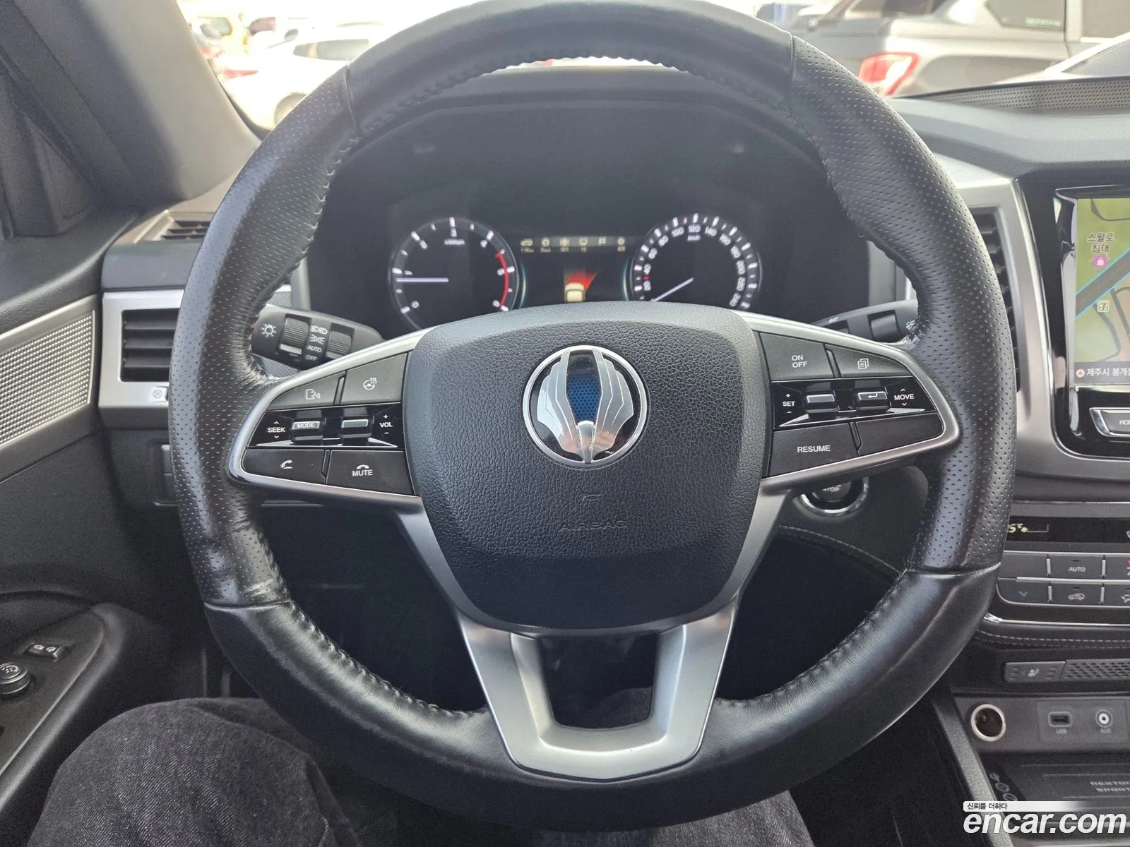 KG Mobility (SsangYong) Rexton Sports Khan 2019 — 10