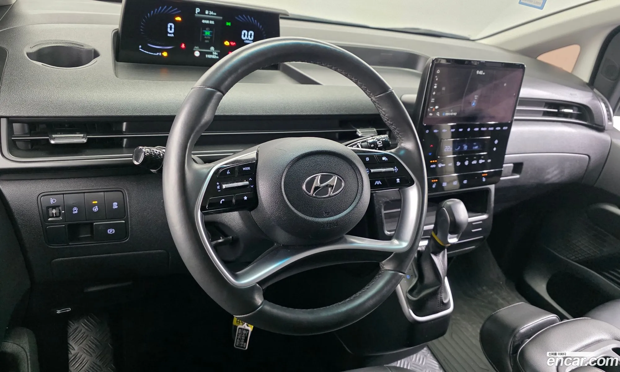 Hyundai Staria 2021 — 12