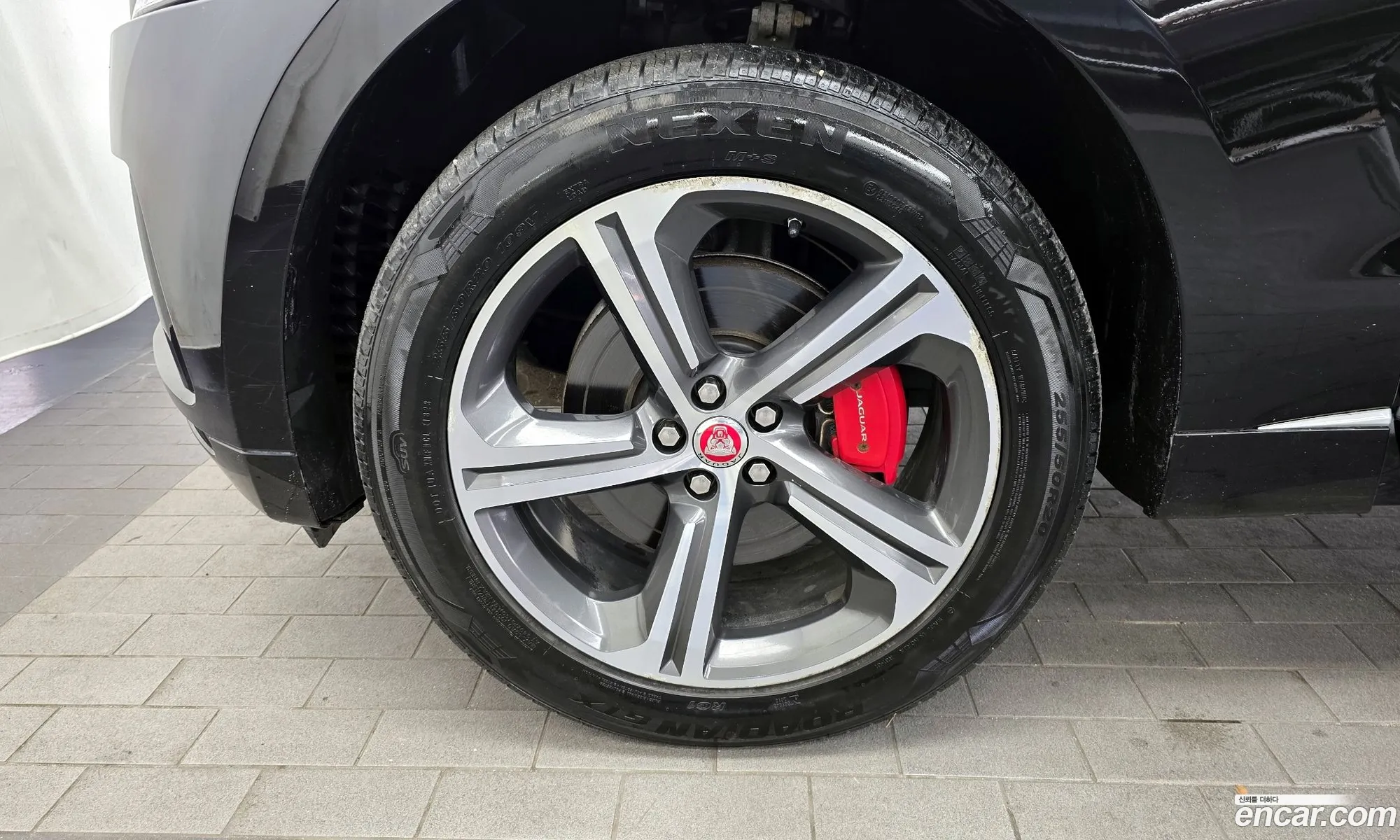 Jaguar F-Pace 2017 SADCA2BKXHA888450 — 9