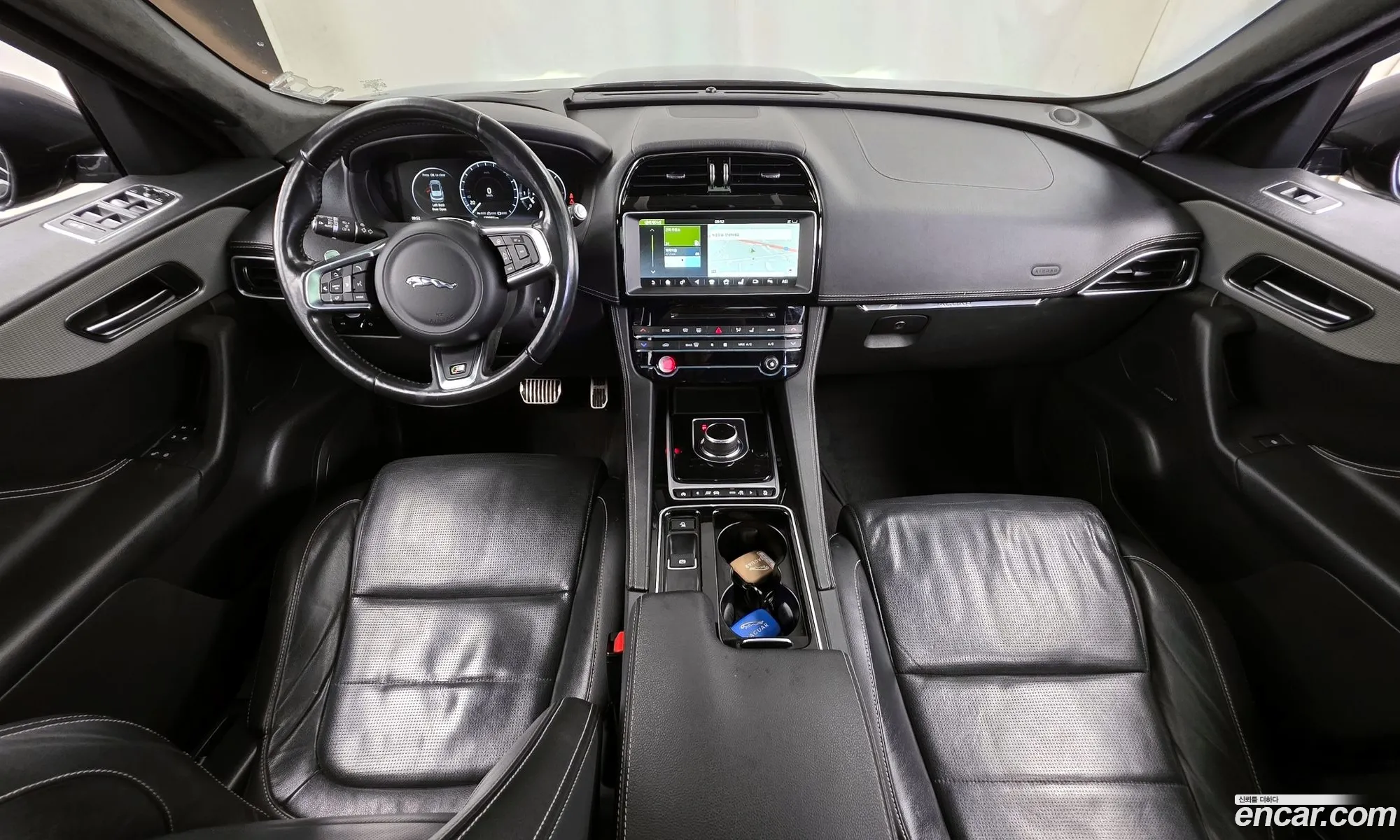 Jaguar F-Pace 2017 SADCA2BKXHA888450 — 15