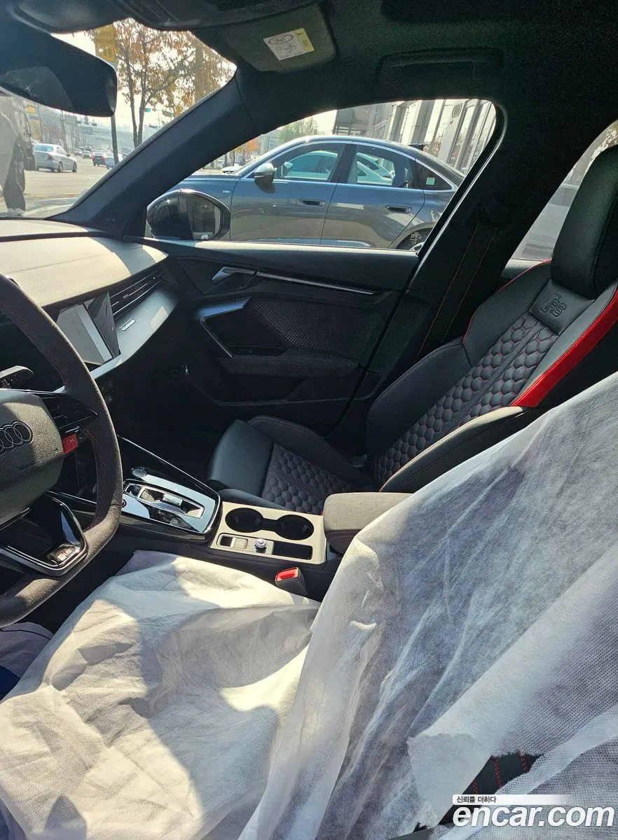 Audi RS3 2025 — 3