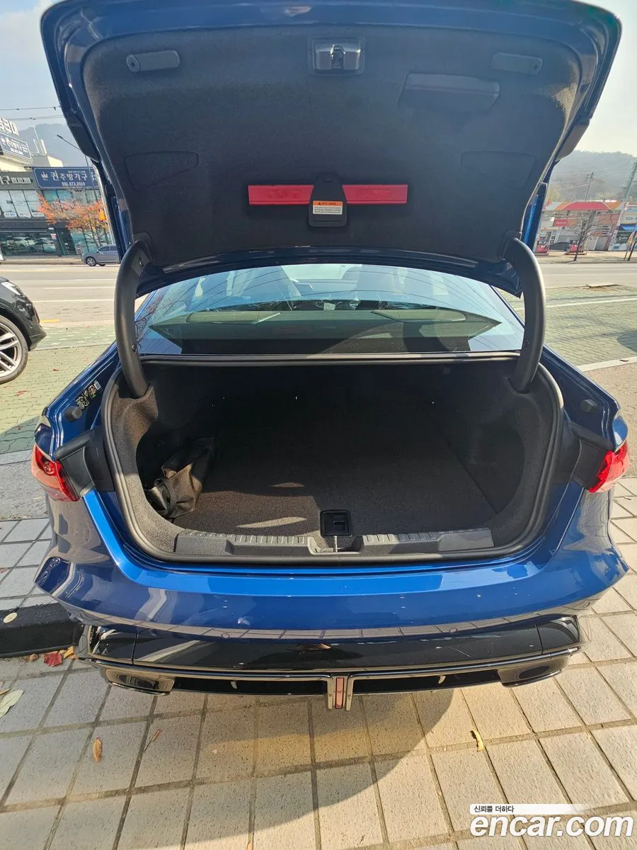 Audi RS3 2025 — 4
