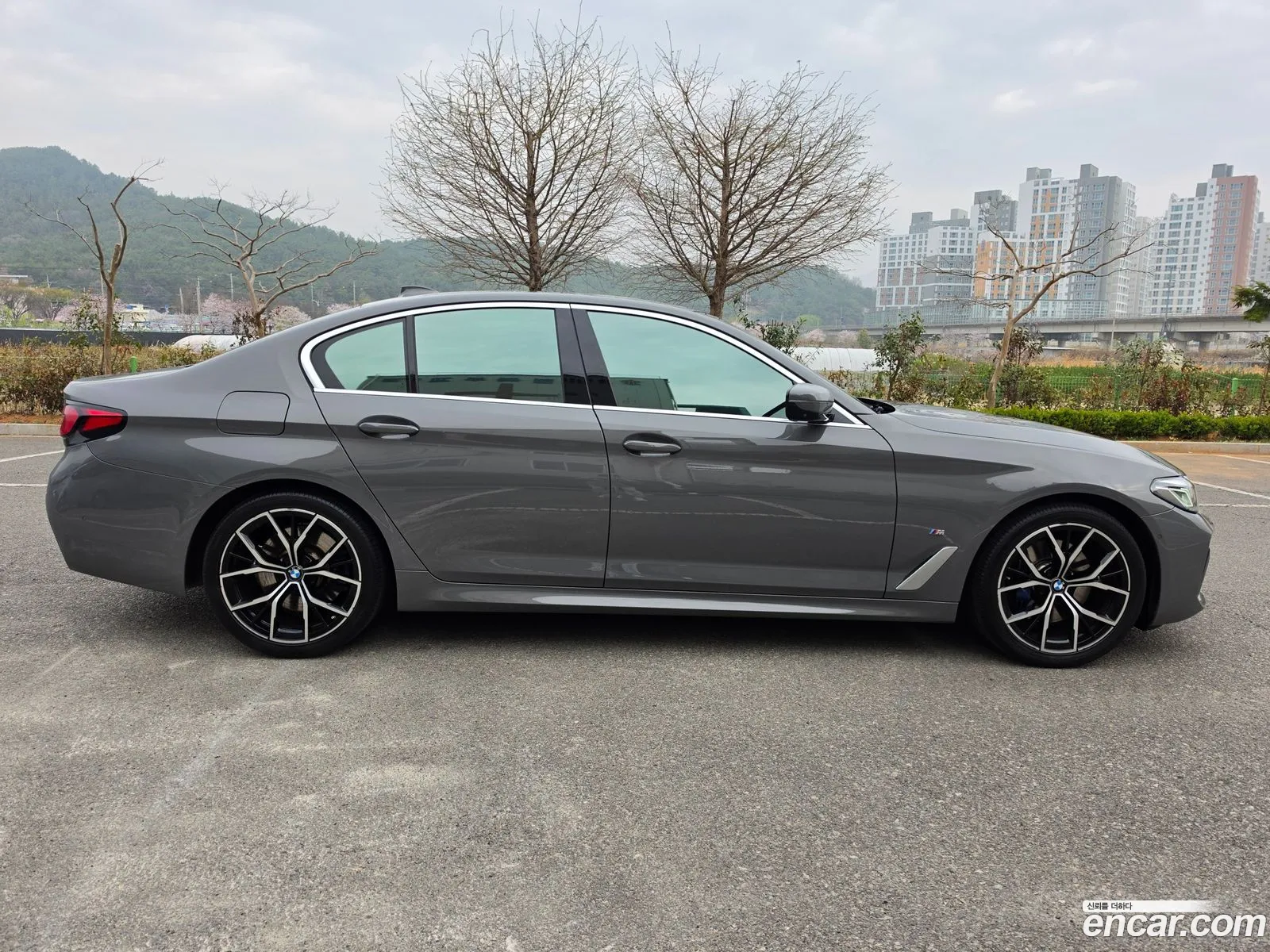 BMW 5 Series 2021 — 6