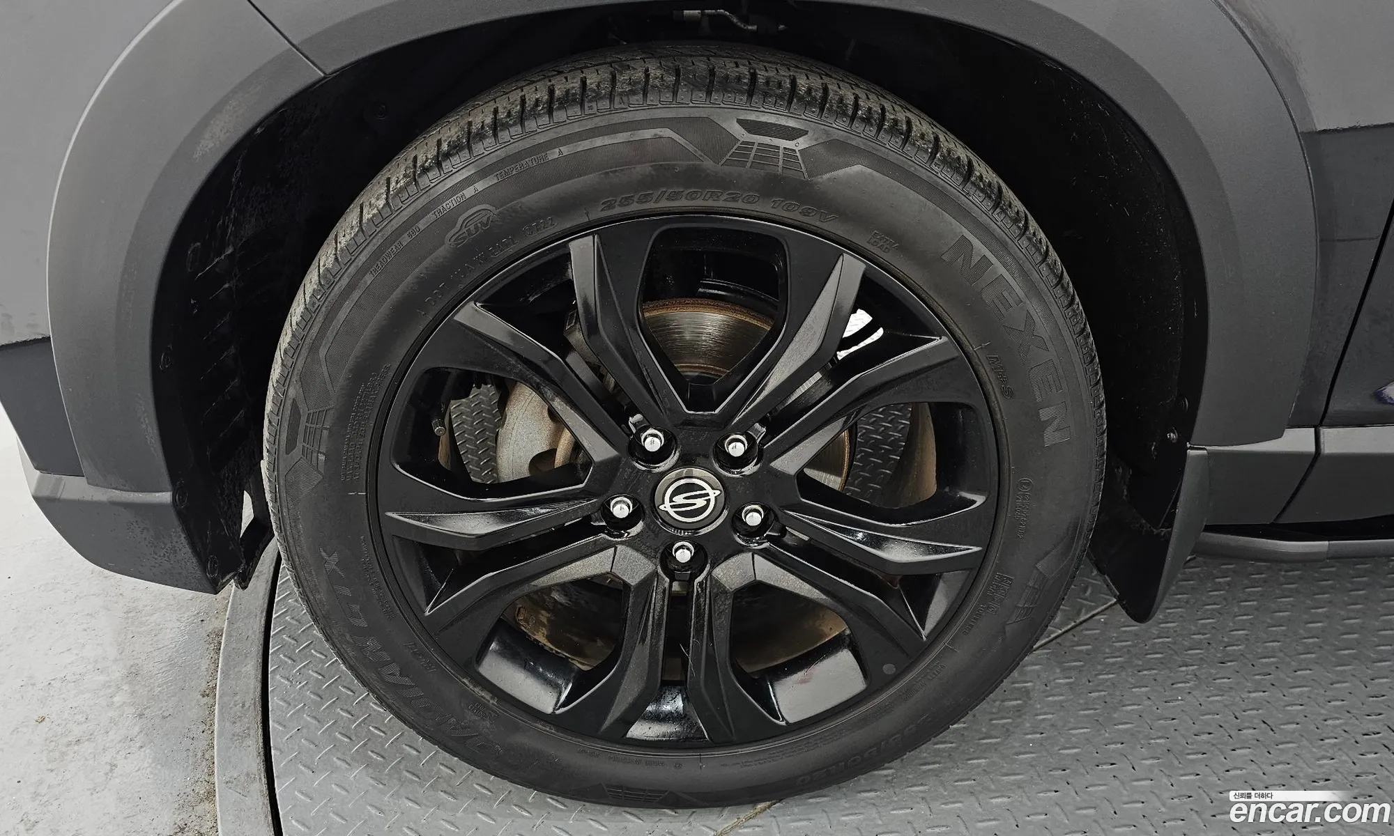 KG Mobility (SsangYong) Rexton 2020 — 14