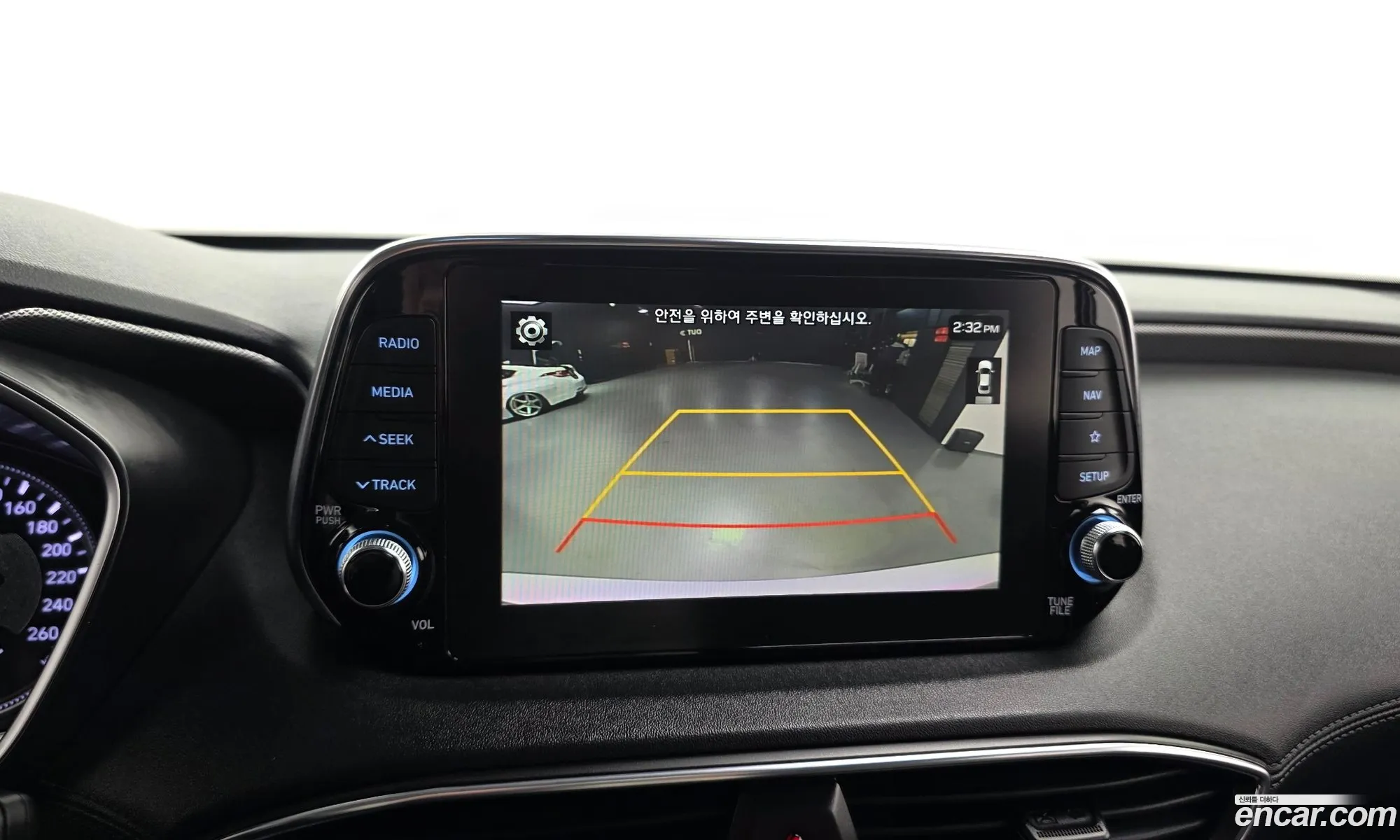 Hyundai Santa Fe TM 2018 — 18