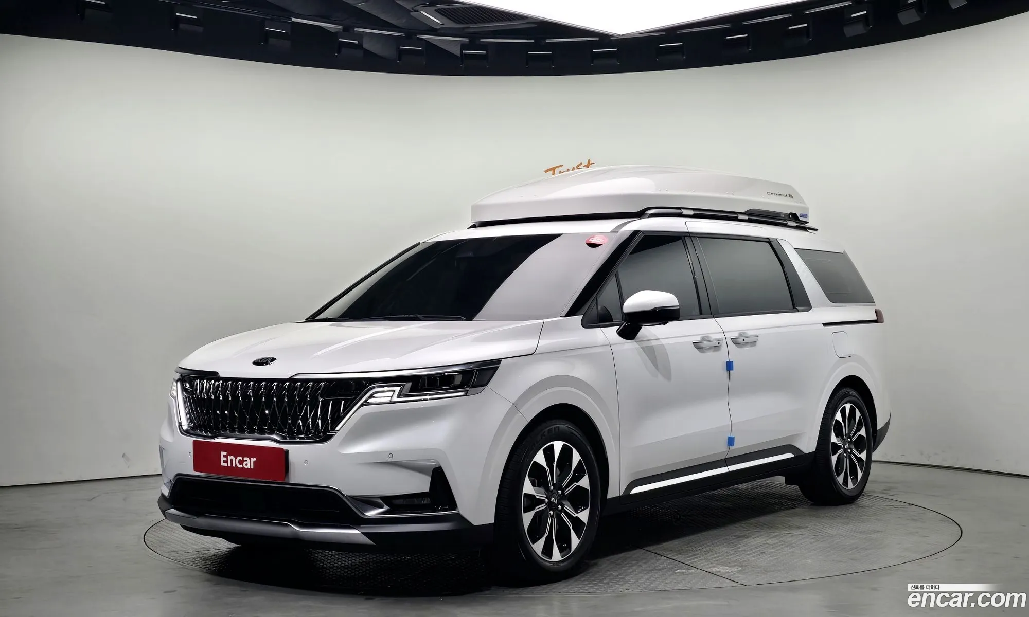 Kia Carnival 2021 — 20