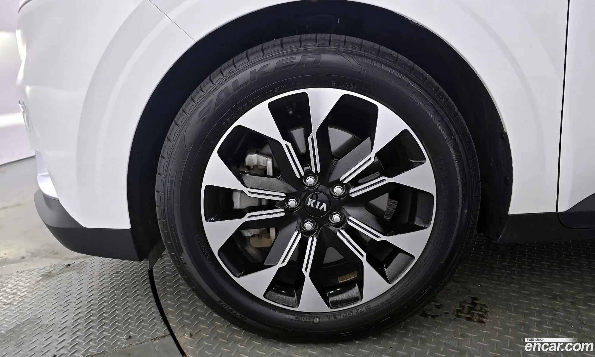 Kia Carnival 2021 — 13