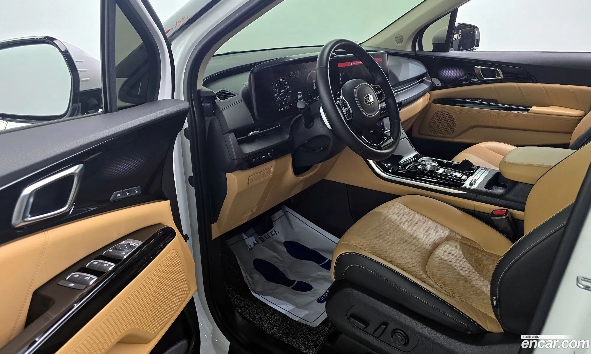 Kia Carnival 2021 — 16