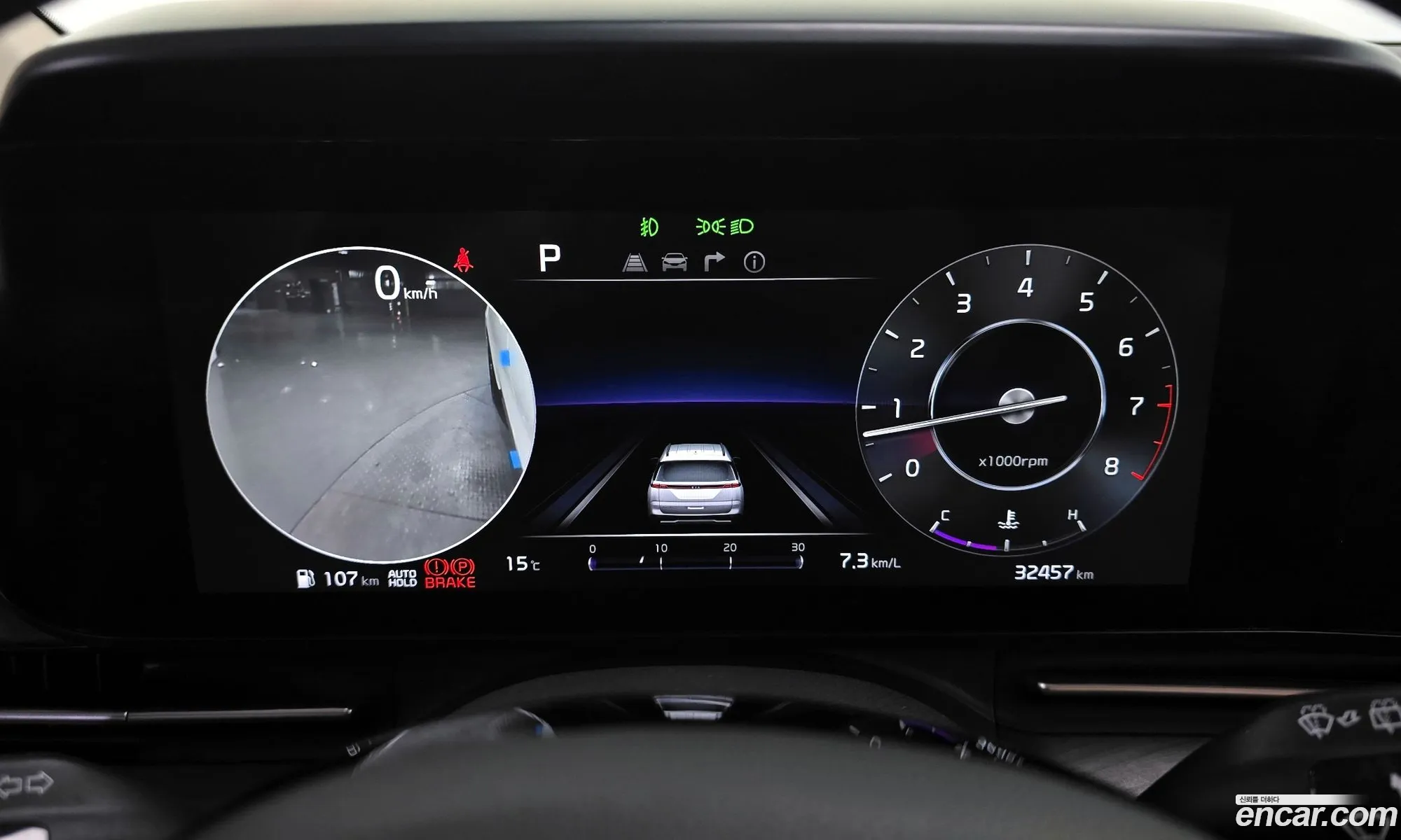 Kia Carnival 2021 — 17