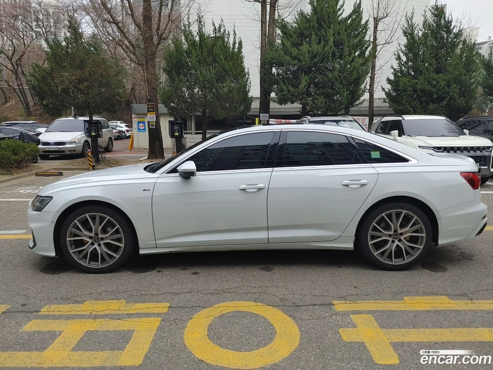 Audi A6 2023 — 13