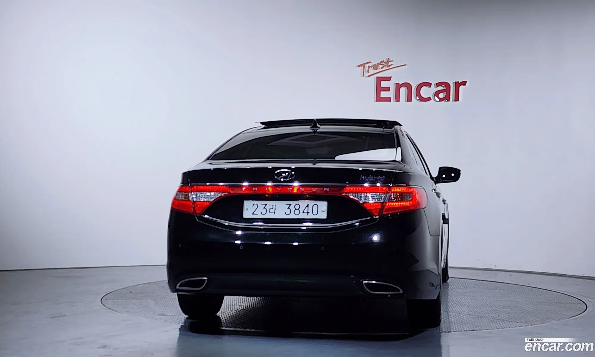 Hyundai Grandeur HG Hybrid 2015 — 18