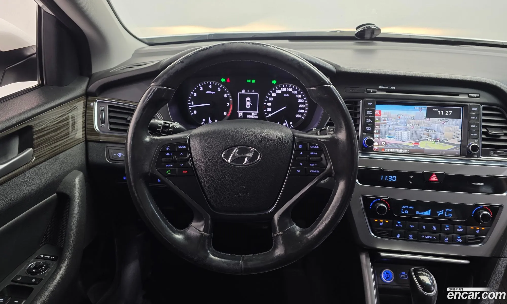 Hyundai LF Sonata 2014 — 14