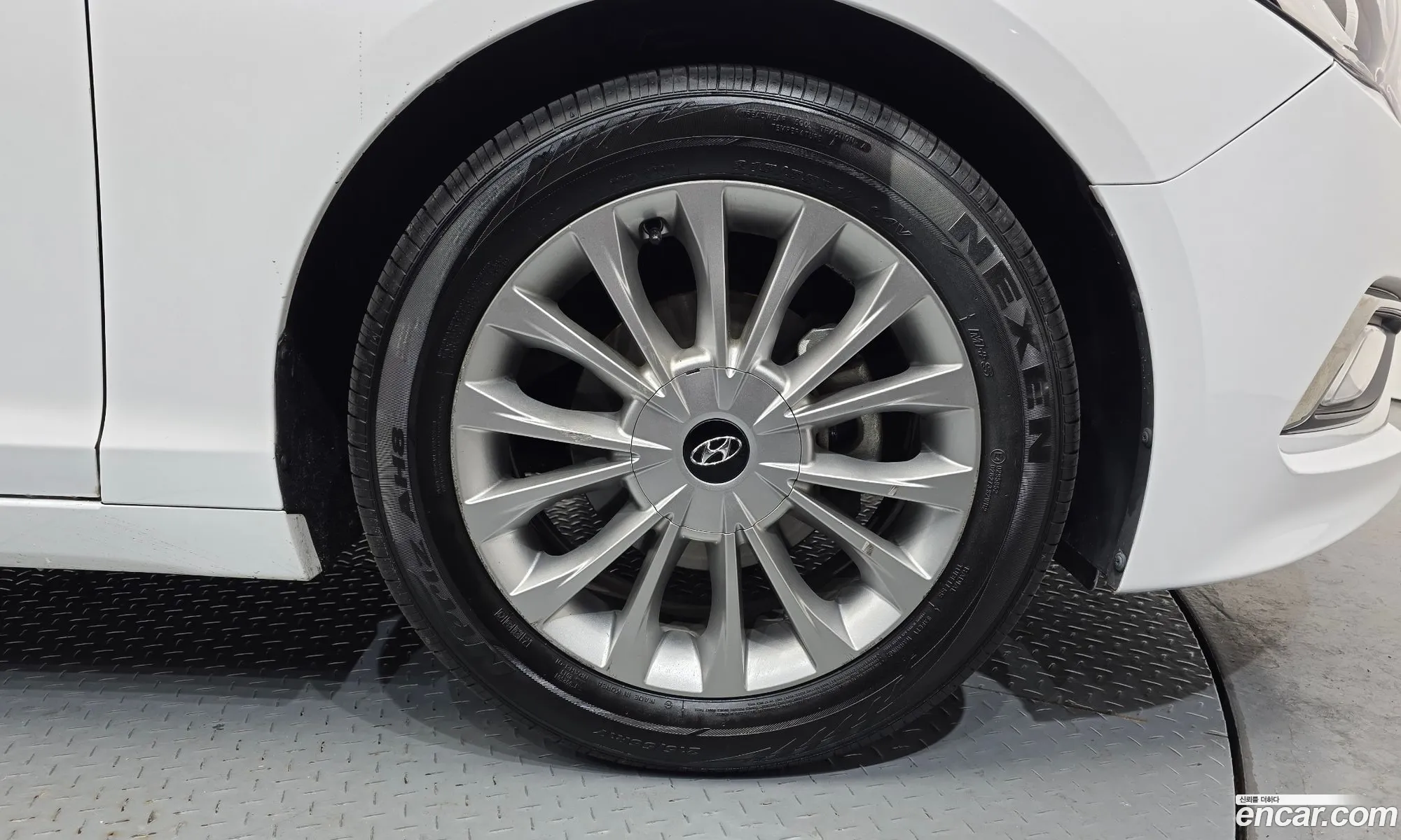 Hyundai LF Sonata 2014 — 3