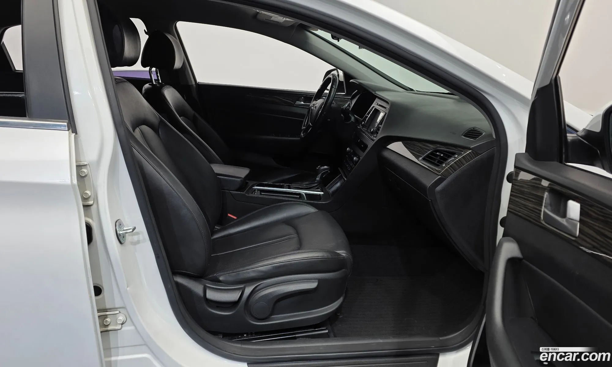 Hyundai LF Sonata 2014 — 9