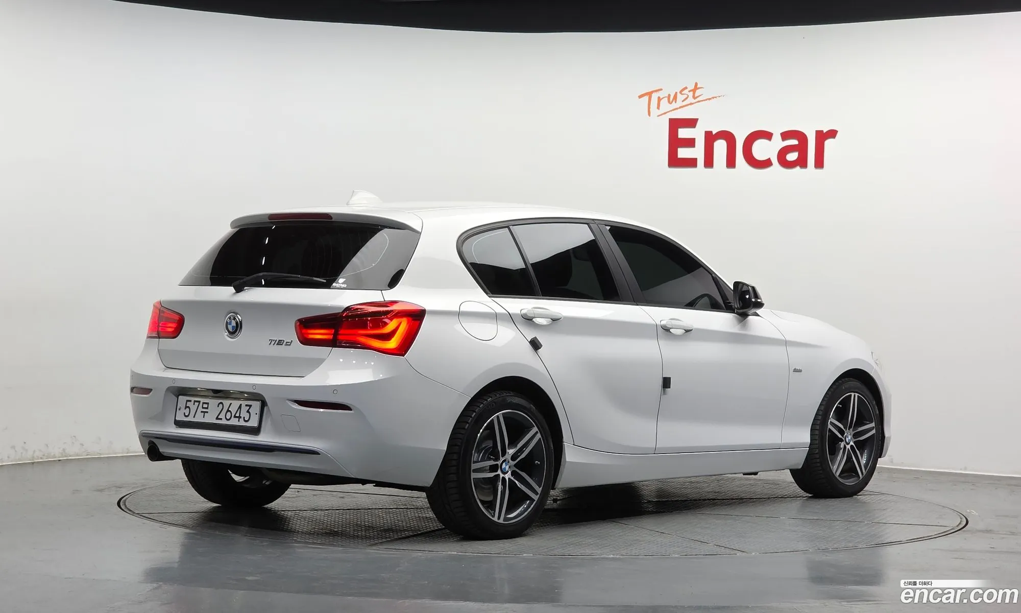 BMW 1 Series 2018 — 19