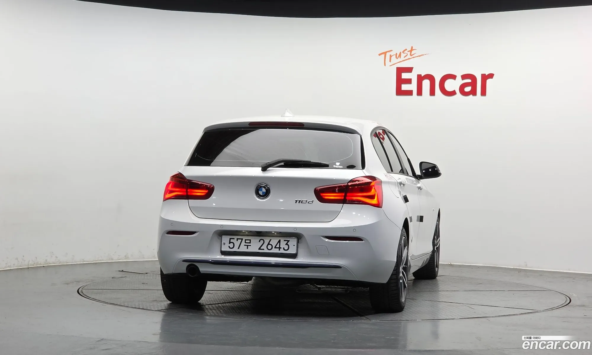 BMW 1 Series 2018 — 17