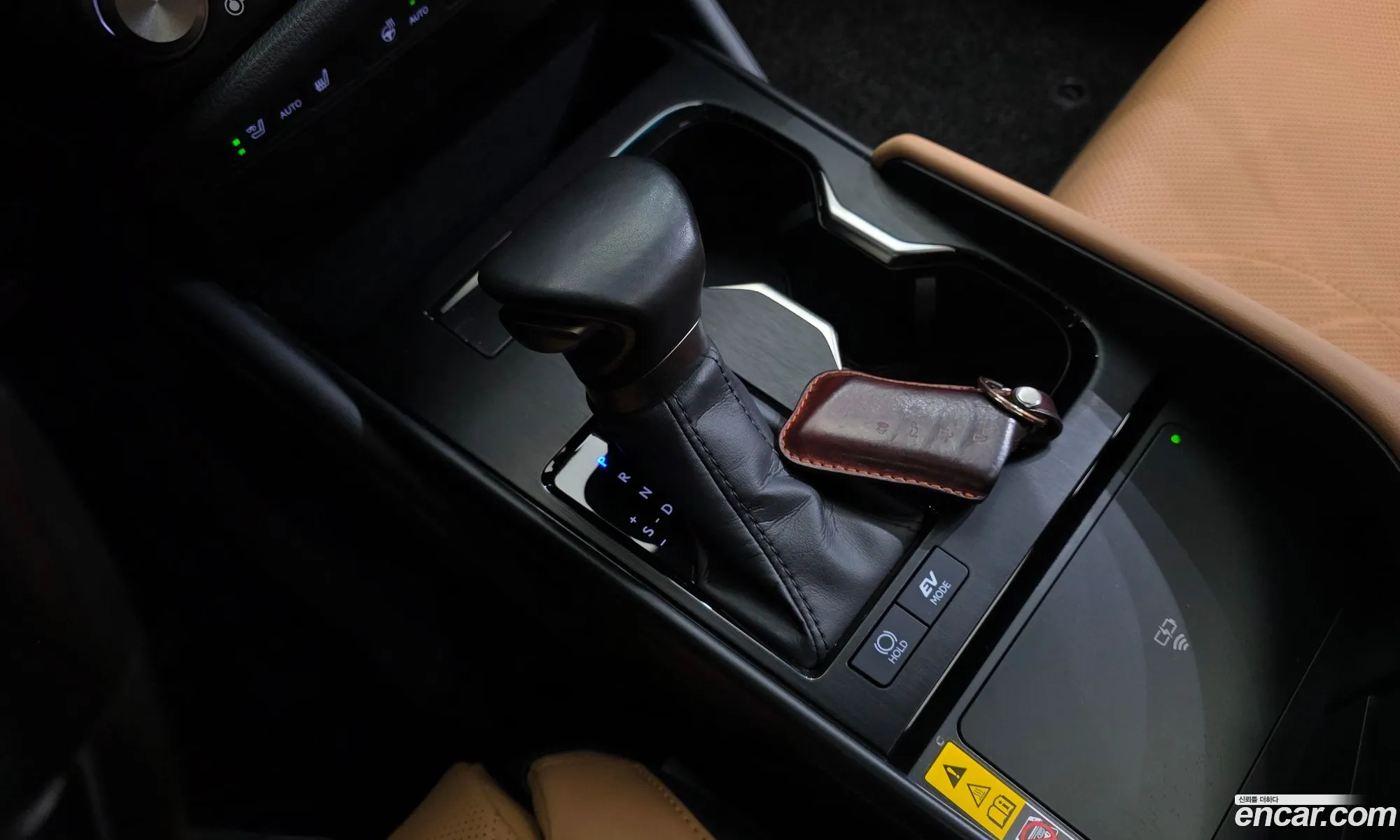 Lexus ES300h 7th Gen 2024 — 8