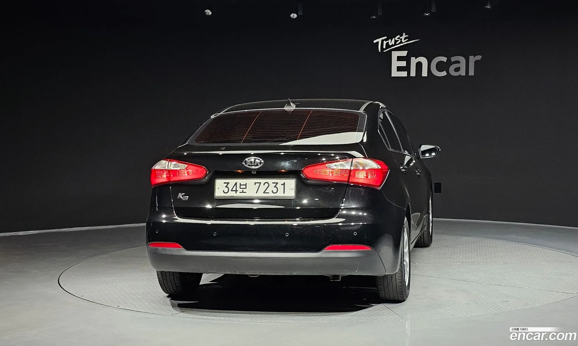 Kia K3 2015 — 16