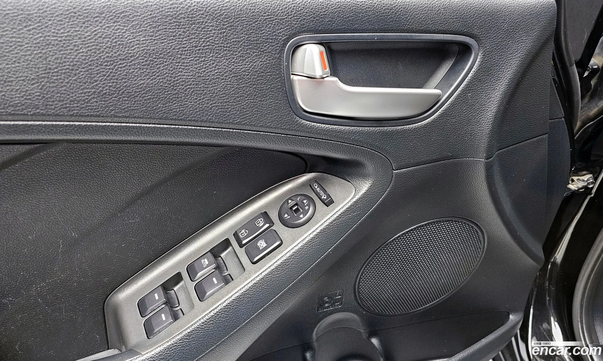 Kia K3 2015 — 14