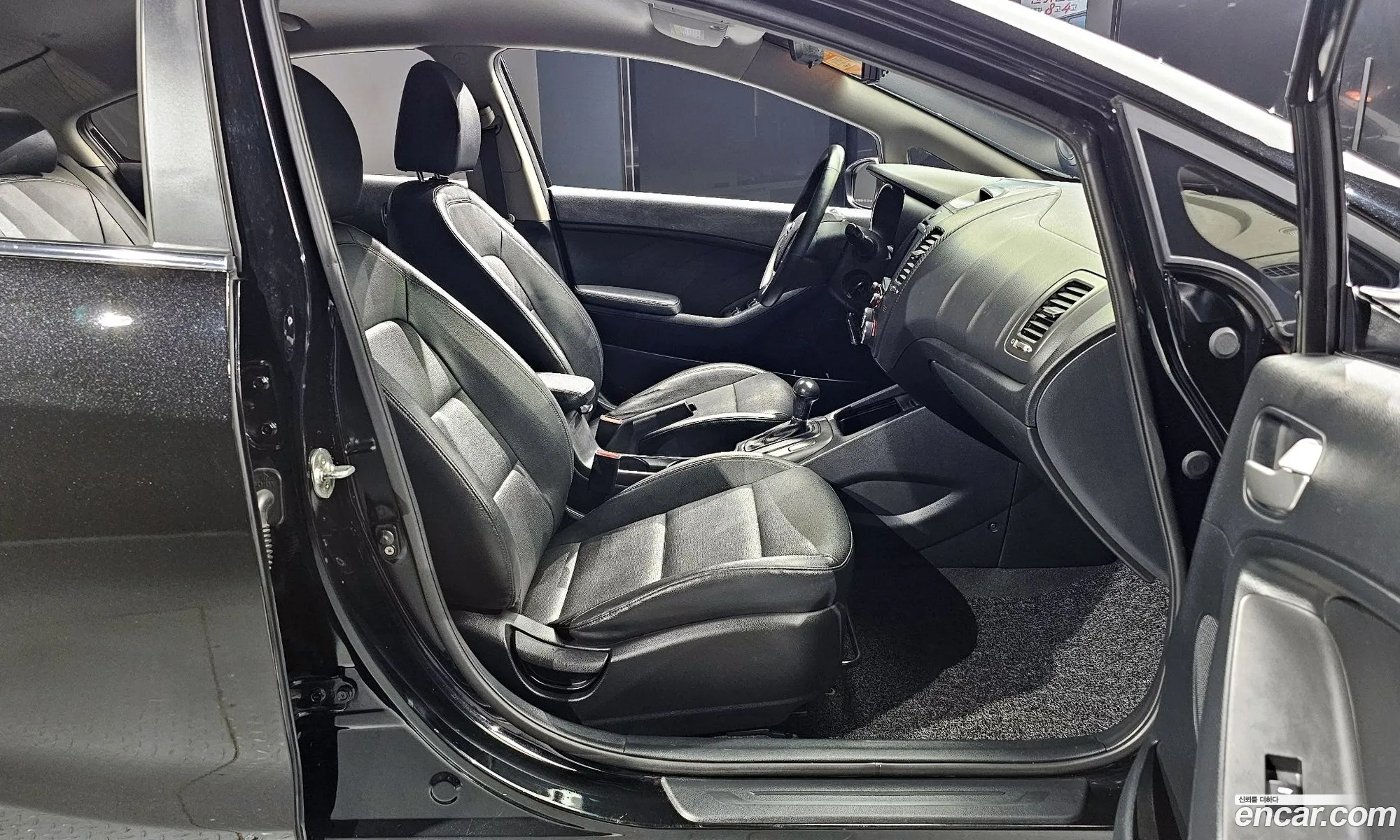 Kia K3 2015 — 3