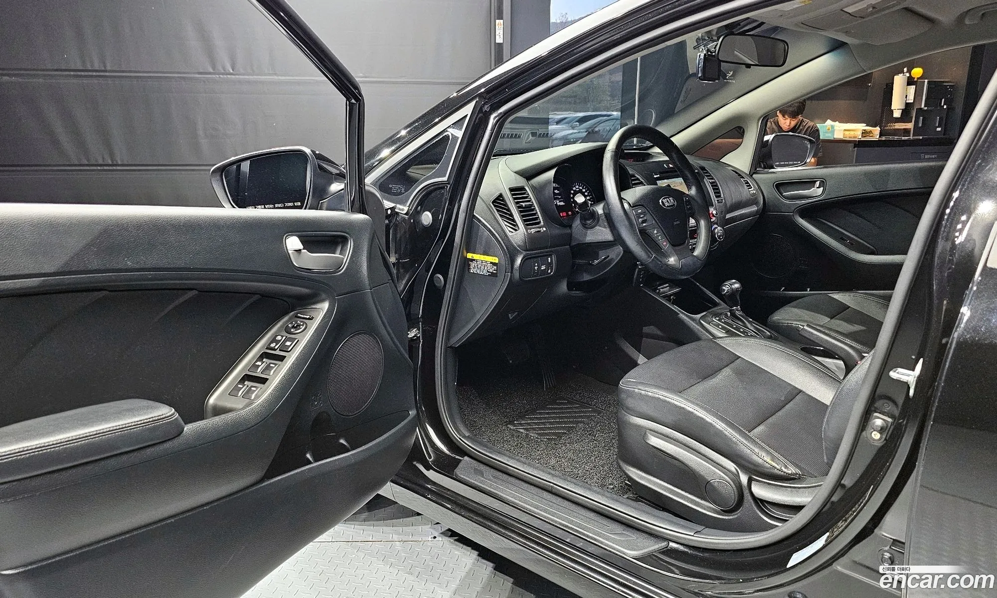 Kia K3 2015 — 19